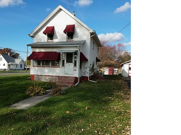 2nd image of 915 Chamberlain St