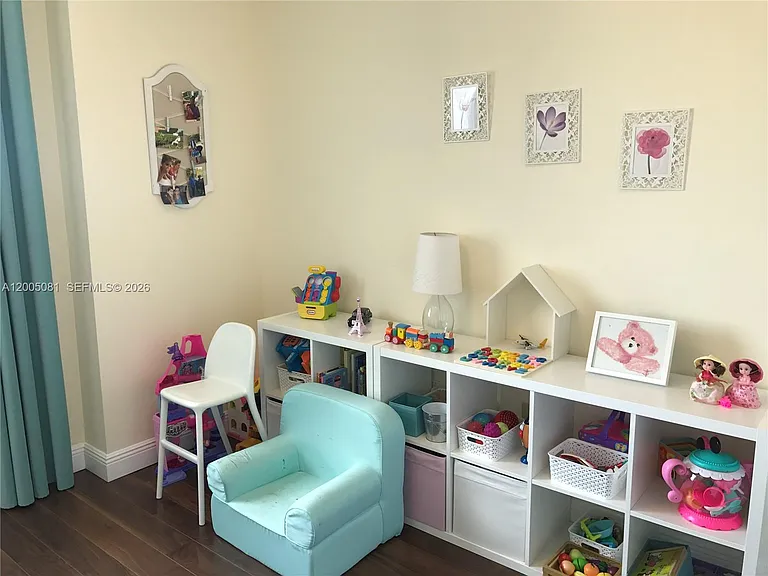 1627 SW 37th Ave #405 — Photo 11