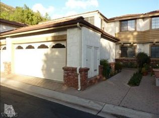 29725 Strawberry Hill Dr, Agoura Hills, CA 91301
