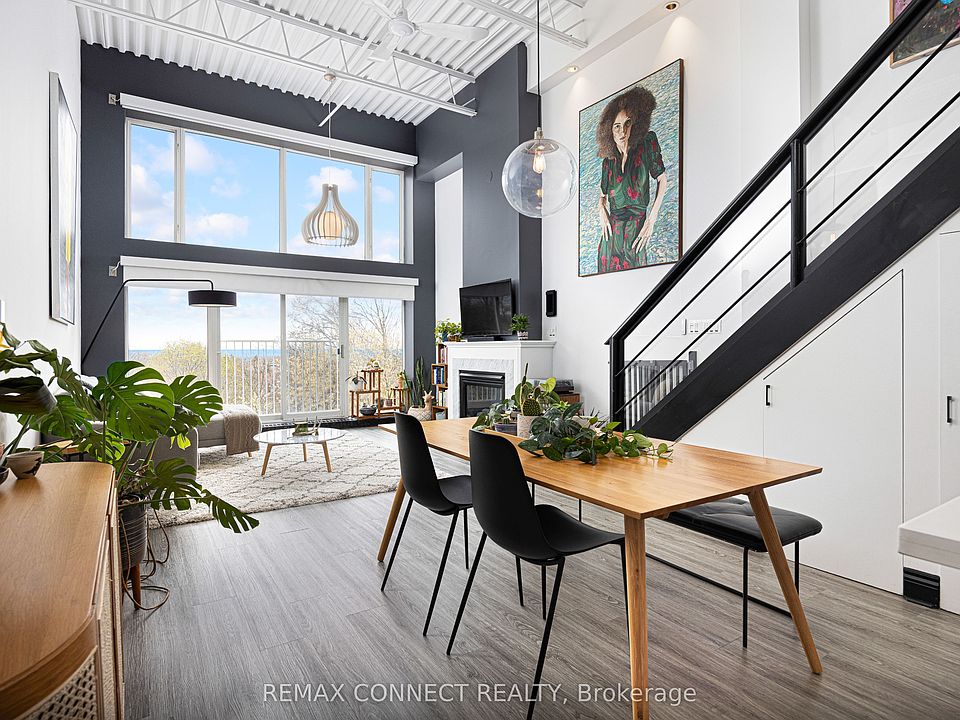 1st image of 517 Kingston Rd #4