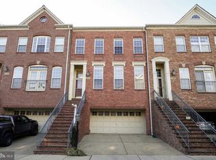 2812 Saint Croix Dr, Vienna, VA 22180