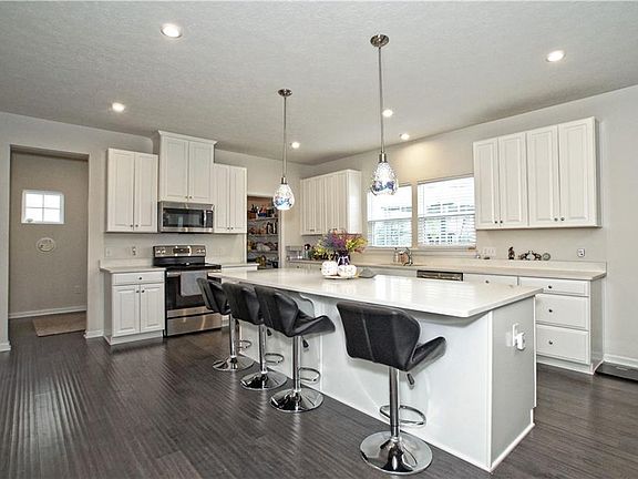 5th image of 537 Autumn Reserve Pkwy