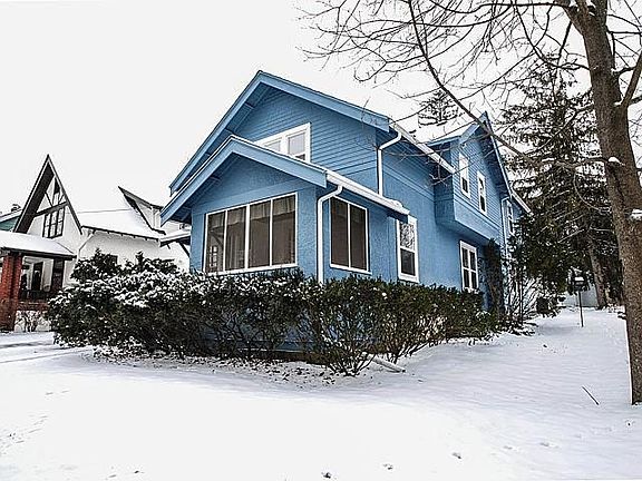 3rd image of 227 Wildwood Ave