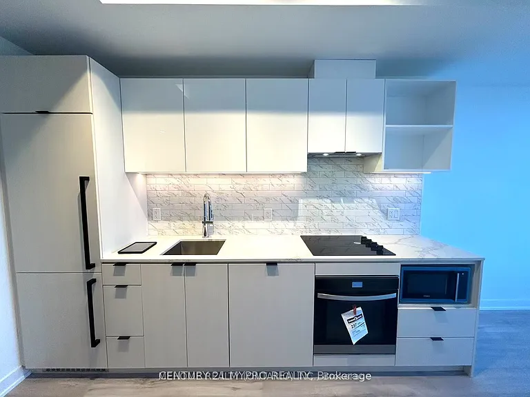 252 Church St #3105 — Photo 3