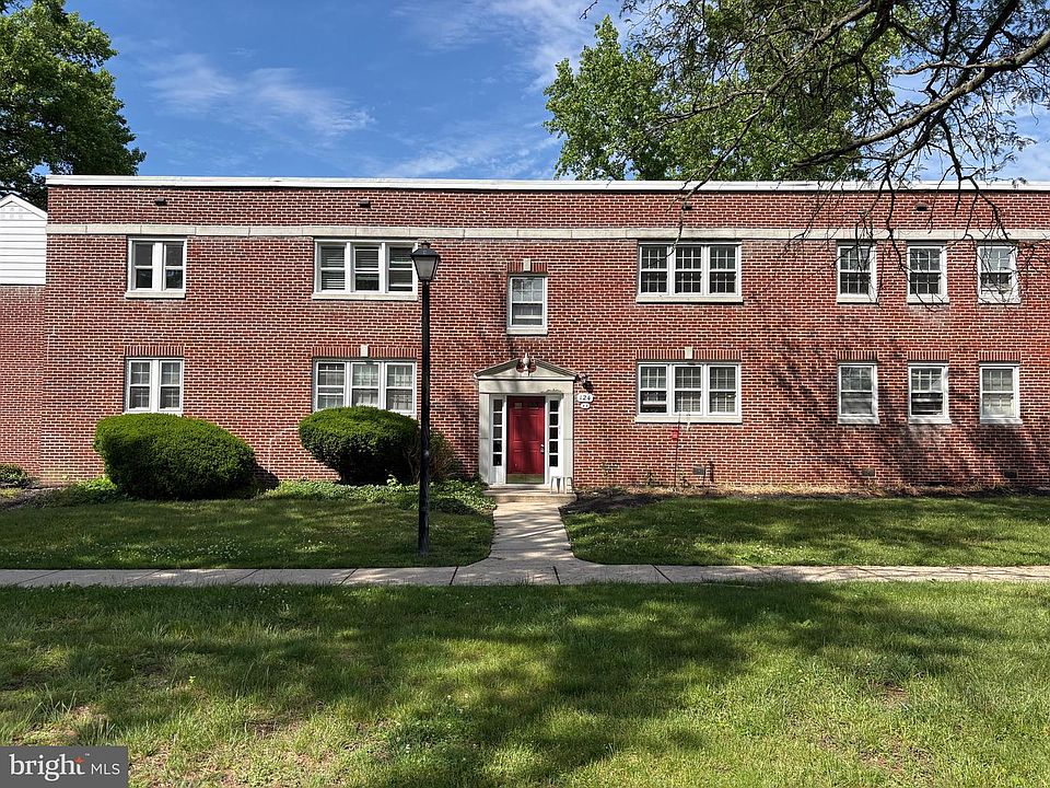 1st image of 124 Cherry Parke Unit D