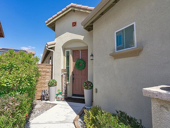 3rd image of 31596 Blossom Hill Ct