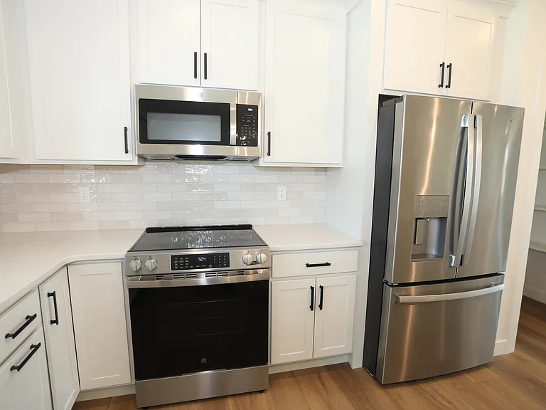 4605 Chambers Bay Dr — Photo 10