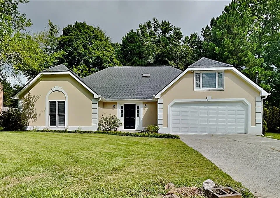 677 Longbow Ct