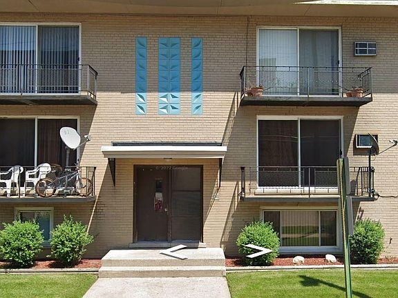 5th image of 7244 W 63rd Pl #Gn