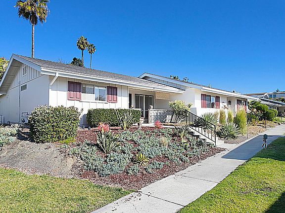 3rd image of 3760 Vista Campana S Unit 10
