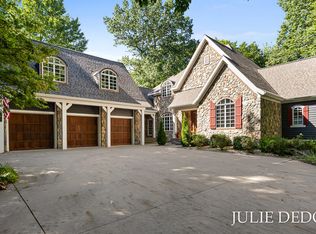 10543 Lakeshore Dr, West Olive, MI 49460