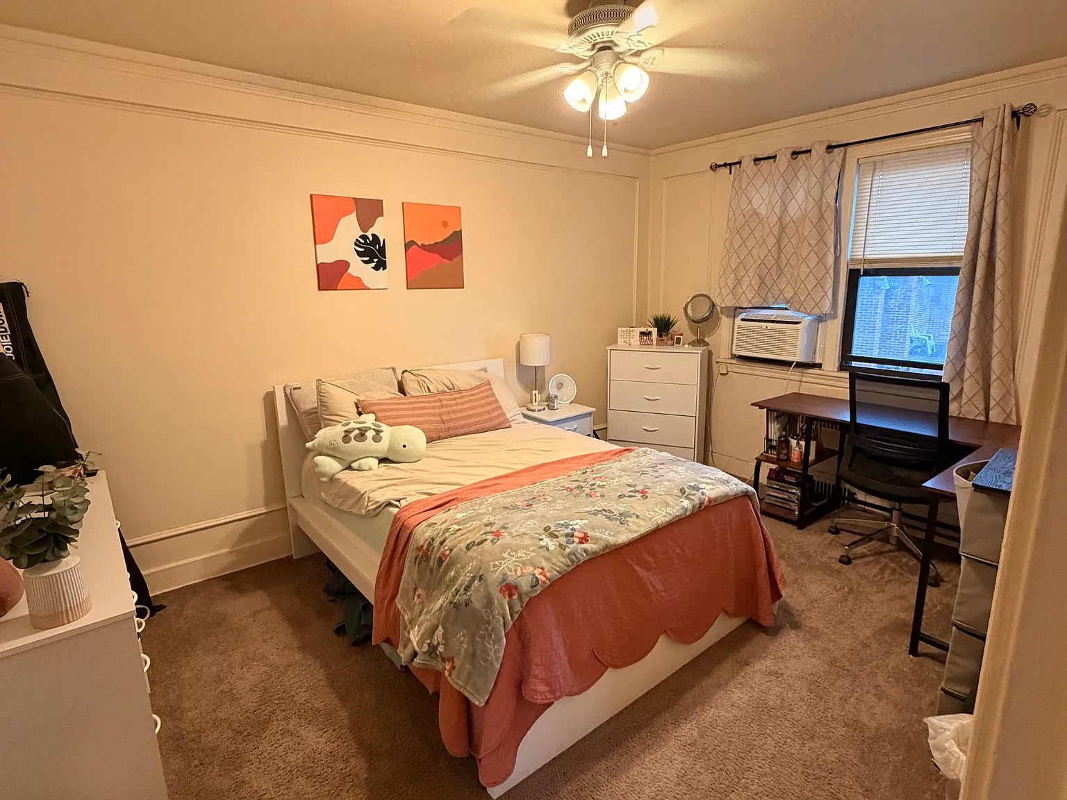 2 bed, 1025 sqft, $1,753 — Photo 3