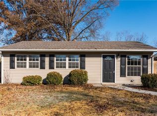 1218 Cedarview Dr, Jeffersonville, IN 47130