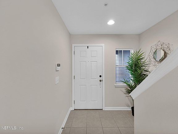 3rd image of 849 BLACK CHERRY Drive S