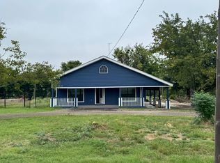 424 Martin Duke Rd, Van Alstyne, TX 75495