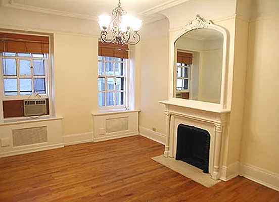 Sold by Verdi Square Realty | media 1