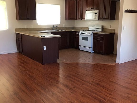4th image of 2526 Piedmont Ave