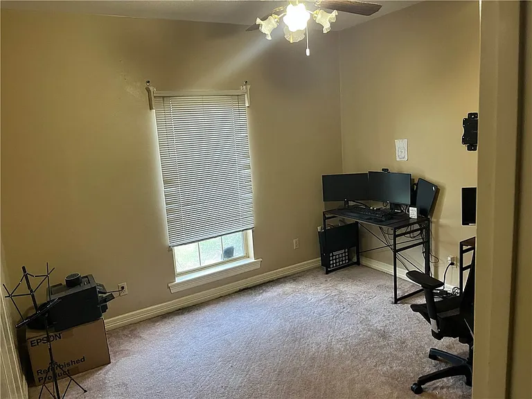 2806 Arroyo Ct N — Photo 5