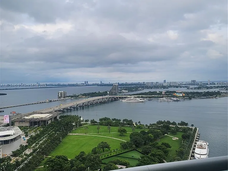 888 Biscayne Blvd #30111 — Photo 16