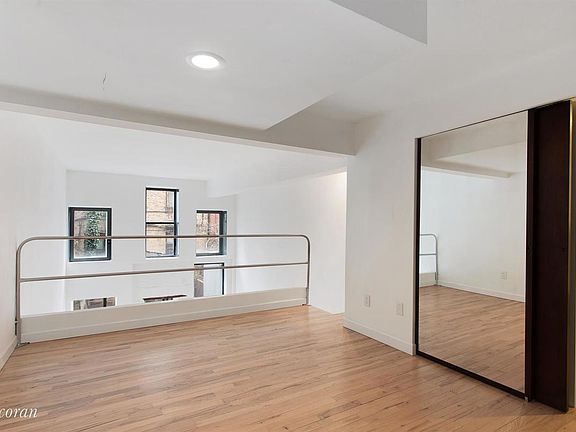 5th image of 226 E 2nd St APT 1B