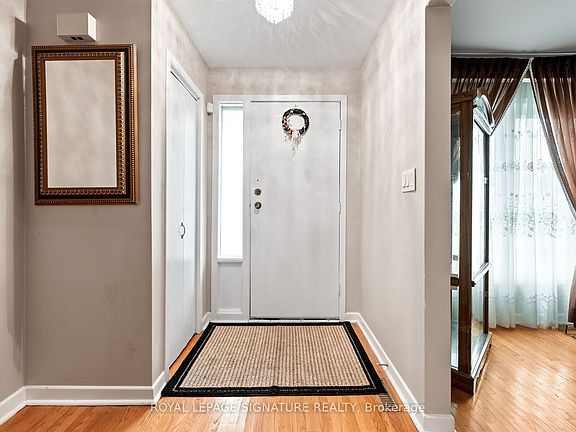 2nd image of 1142 Alexandra Ave