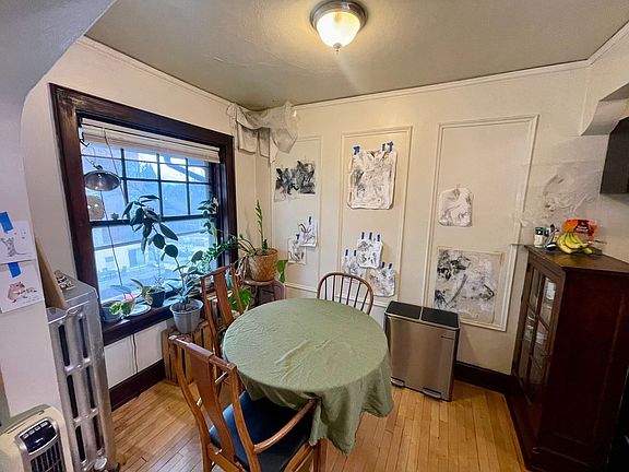 5th image of 1827 E Park Pl APT 33