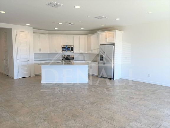 3rd image of 4622 N 192nd Ln