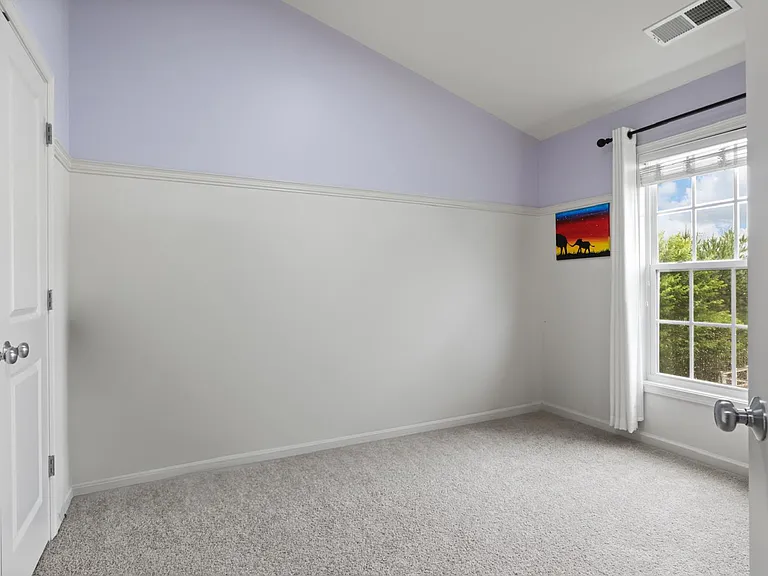 25097 Croxley Green Sq — Photo 12