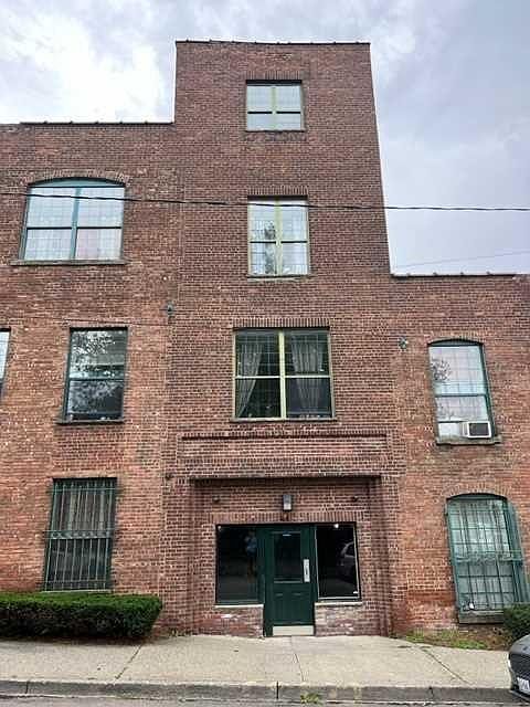 1st image of 44 JOHNES Street #304J