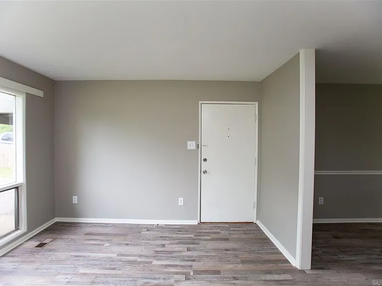 27 N Meadowcliff Dr — Photo 3