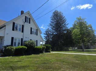 4 Depot Rd #1, Kingston, NH 03848
