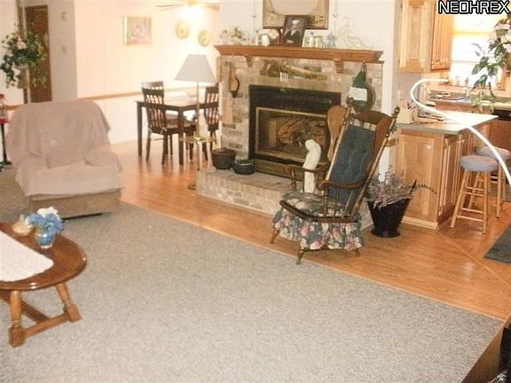 5th image of 17962 Lawnview Ave
