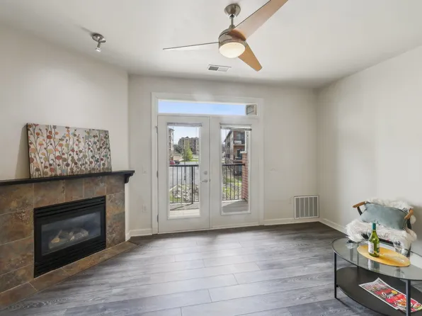 8253 Mayo Dr Unit 205, Madison, WI 53719