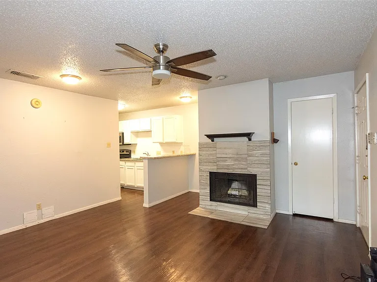 3115 Helms St #106 — Photo 11