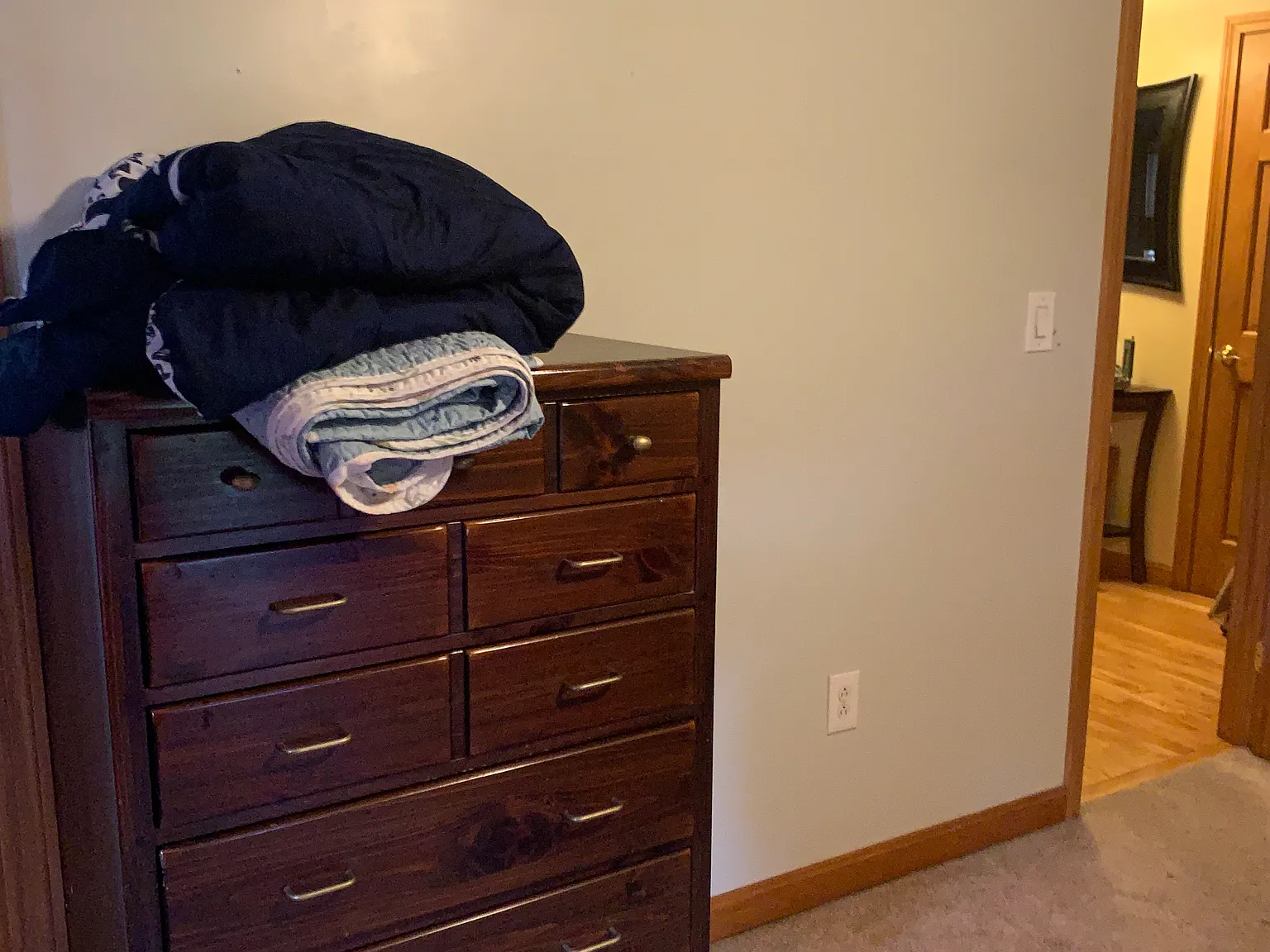 3 bed, $850 — Photo 2