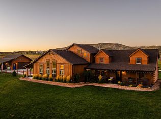 11 Whisper Ln, Ranchester, WY 82839