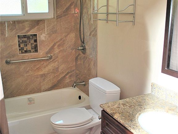 5th image of 7458 Larkdale Ave
