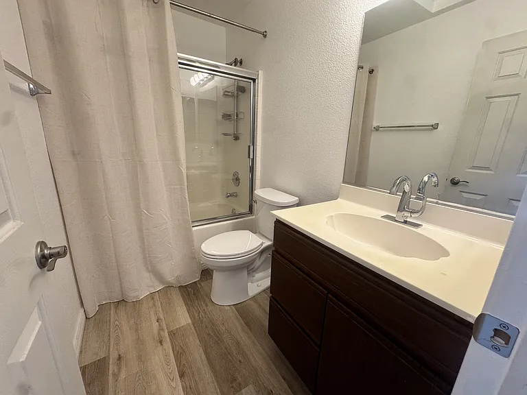 3423 McCormick Blvd #204-1 — Photo 26