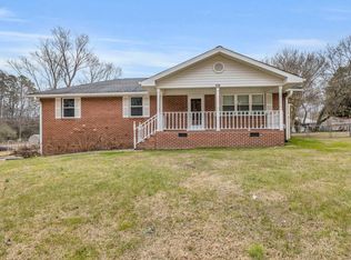 256 Hiawatha Cir, Chickamauga, GA 30707