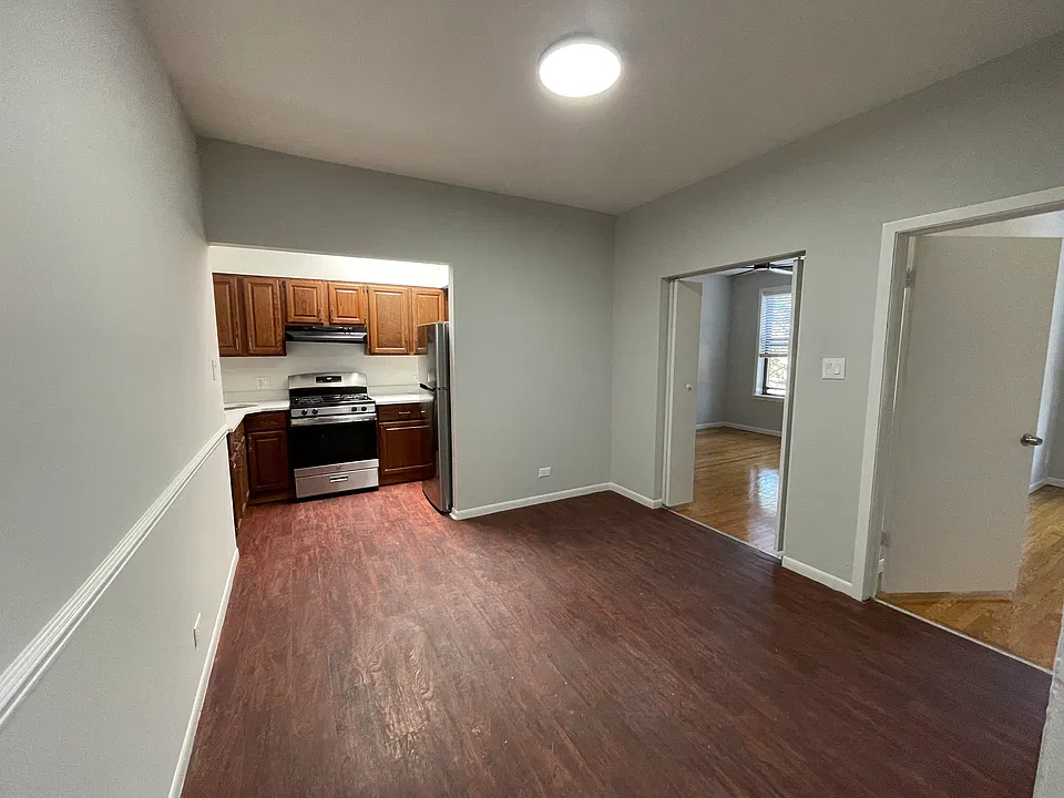 3354 N Broadway St #2F