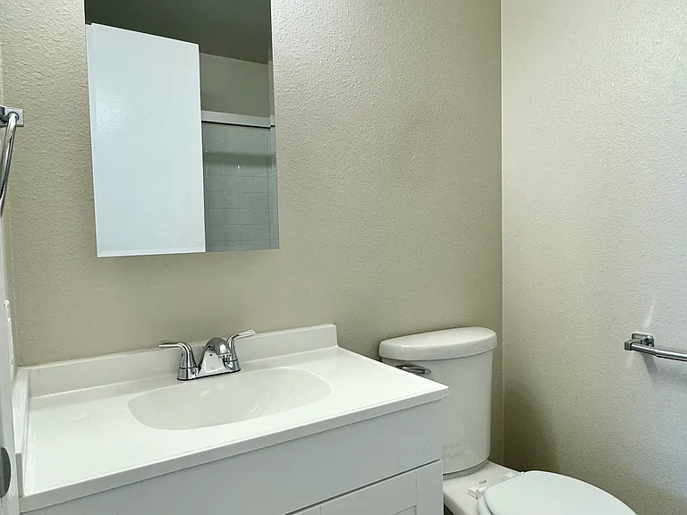 3829 Colby Ave #10 — Photo 10