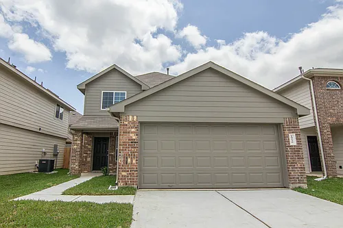13102 Aiden Cir Photo 1