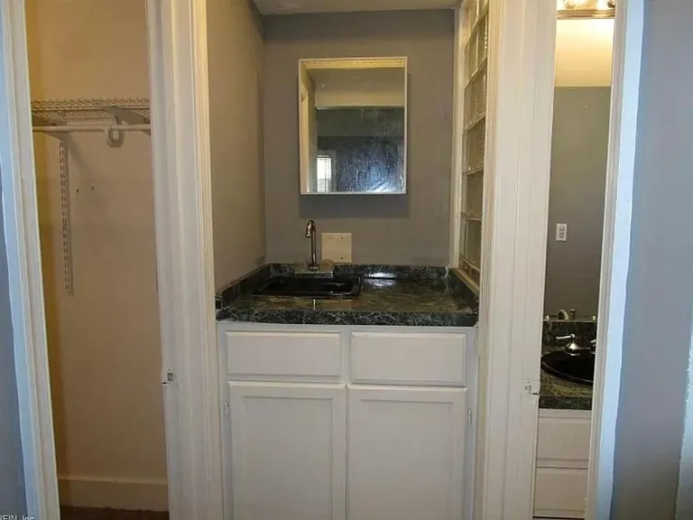 830 Lexington St — Photo 7