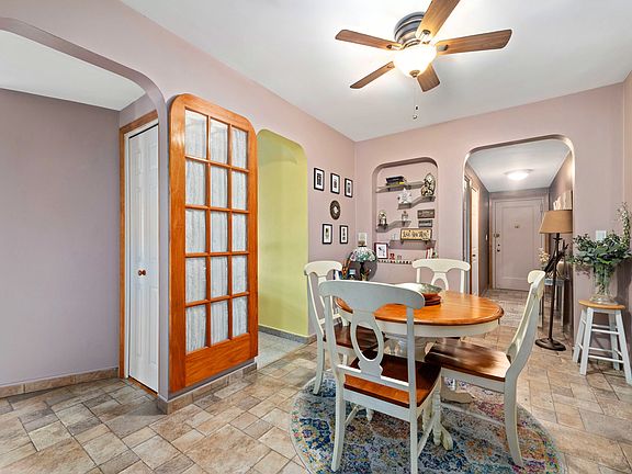 4th image of 3015 Riverdale Ave APT 1E