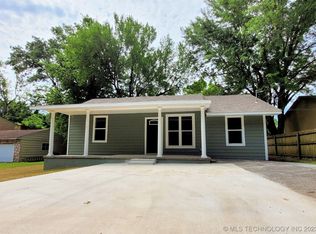 405 W 4th St, Tahlequah, OK 74464