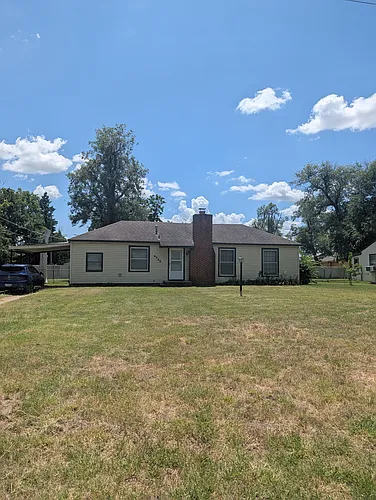 4733 W Harry St Photo 1