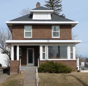 802 N 19th Ave E, Duluth, MN, 55812