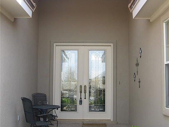3rd image of 6432 Calle Vista Dr