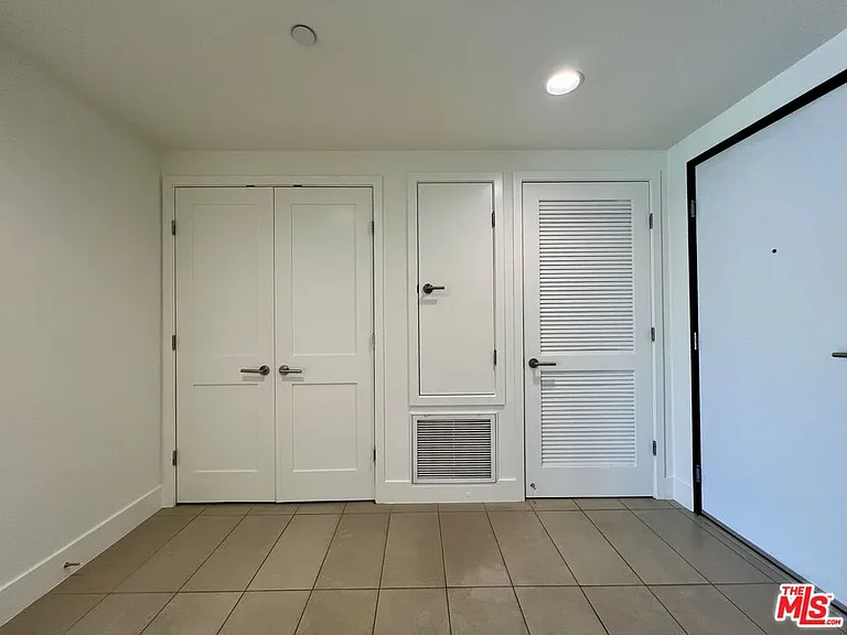 11715 W Bellagio Rd #204 — Photo 15