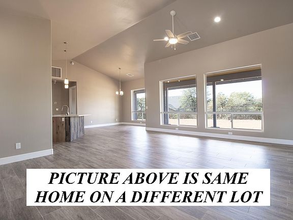 3rd image of 801 W Oso Dorado Cir